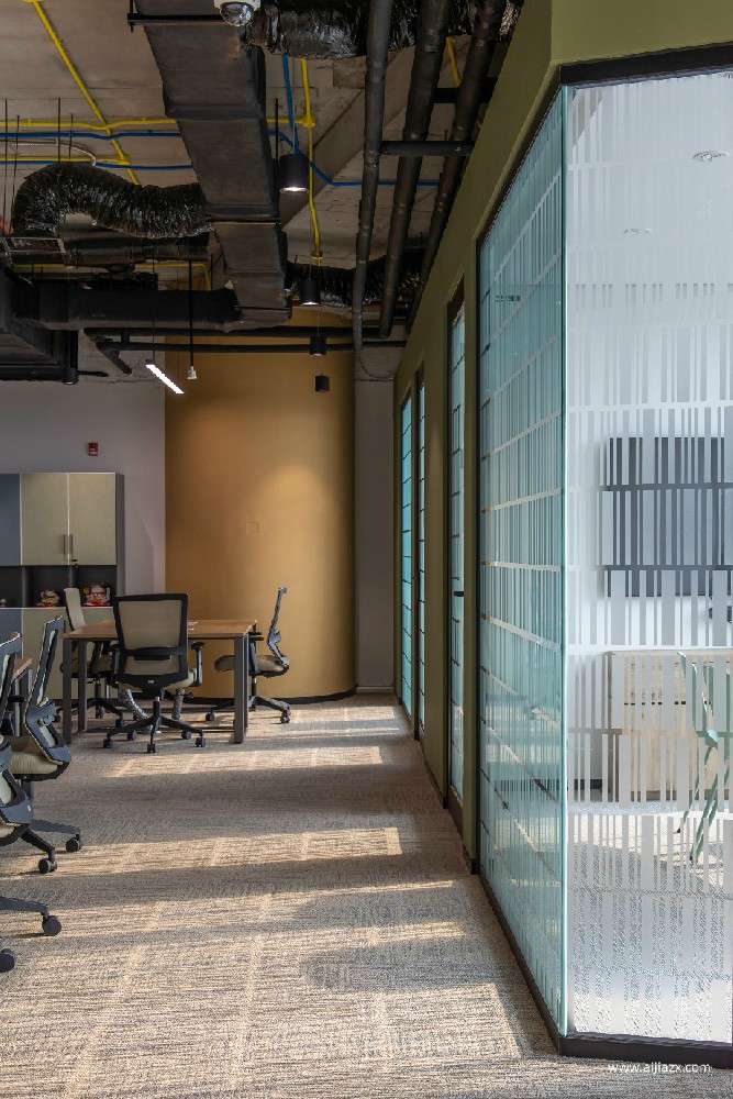 鄭州辦公室設(shè)計(jì)怎么改善氛圍和舒適度 鄭州辦公室設(shè)計(jì)怎么改善氛圍和舒適度