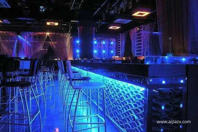 鄭州音樂酒吧裝修設計，高回頭率的音樂酒吧設計裝修